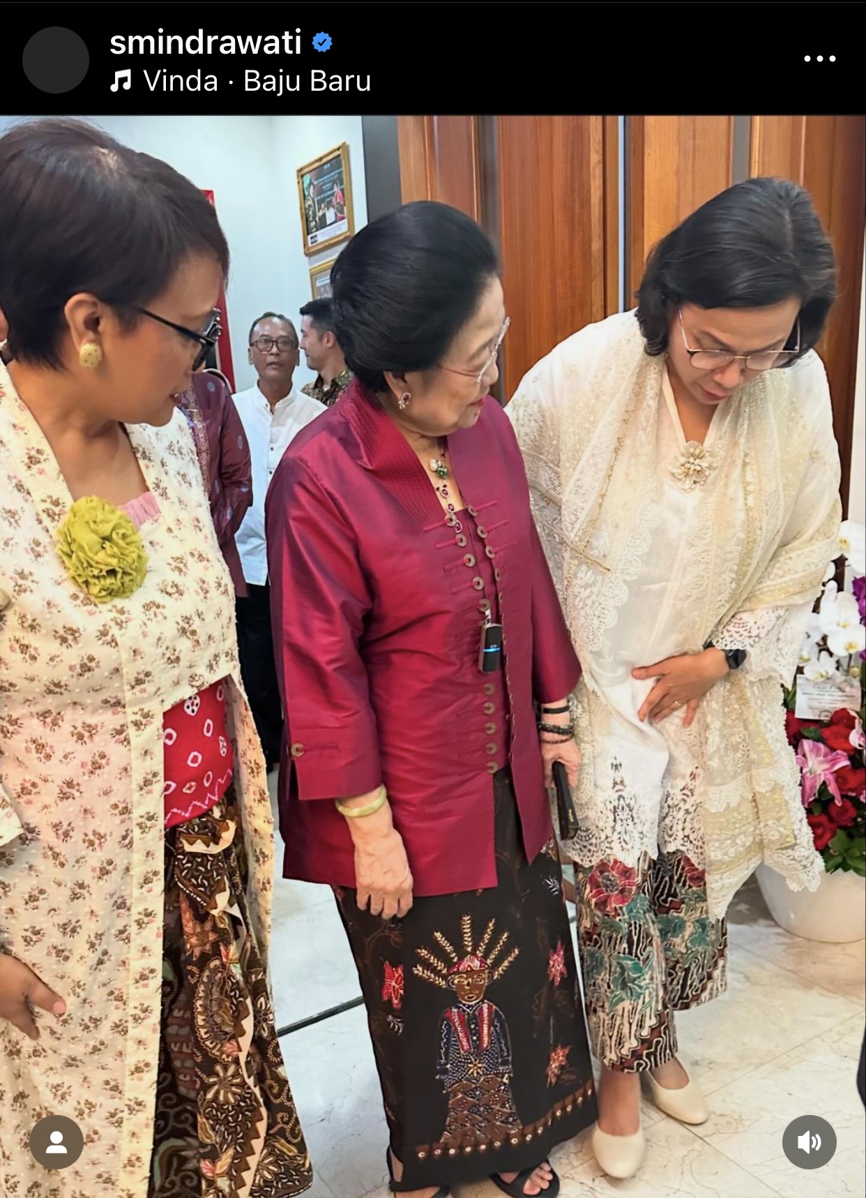 Sri Mulyani dan Retno Bercanda Dengan Mega, Ada Makna Apa?