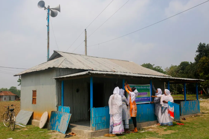 Untuk Kepentingan Ibadah, Bangladesh Izinkan Komunitas Transgender Hijra Masuk Mesjid