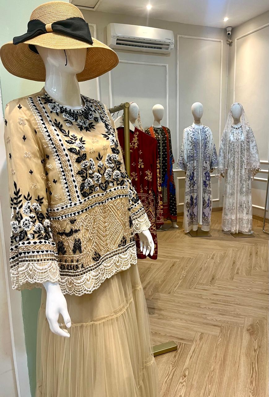 Enjoy Berbisnis, Marini Zumarnis Memilih Vakum Akting