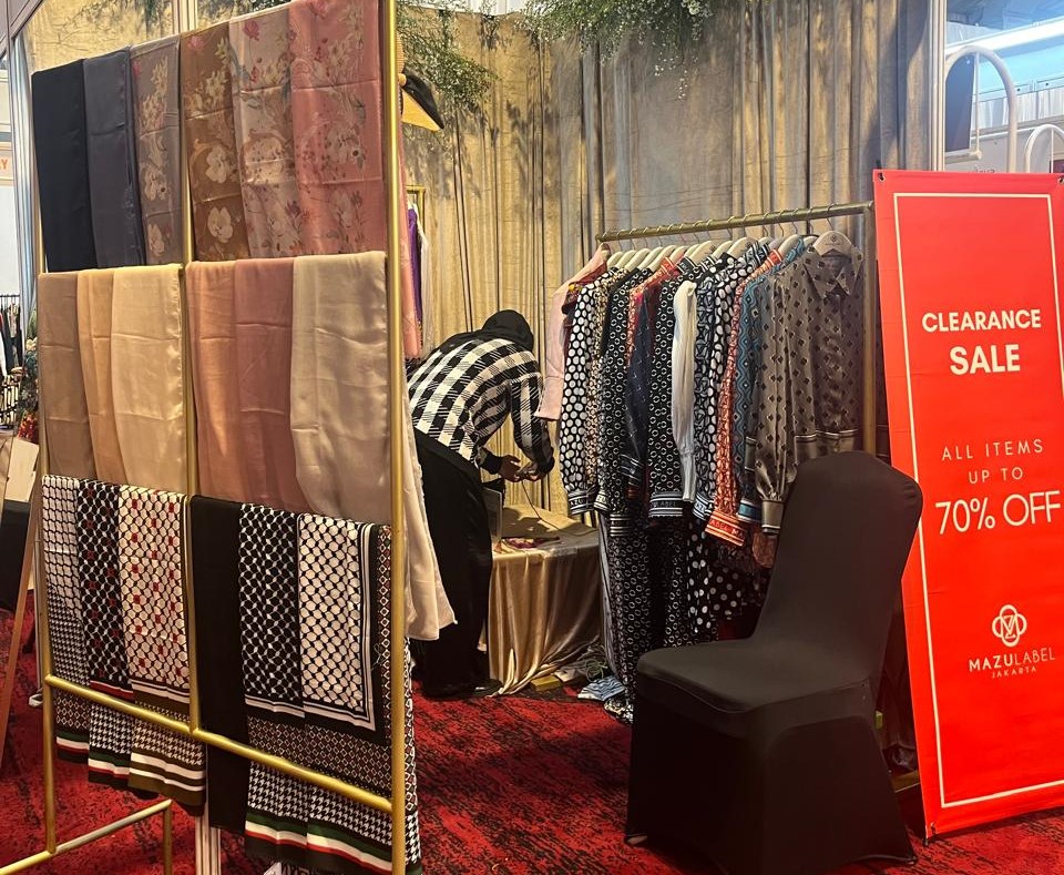 Bazar Sultan Jual Pre-loved Artis, Yoga Bersama sampai Talkshow Perkawinan