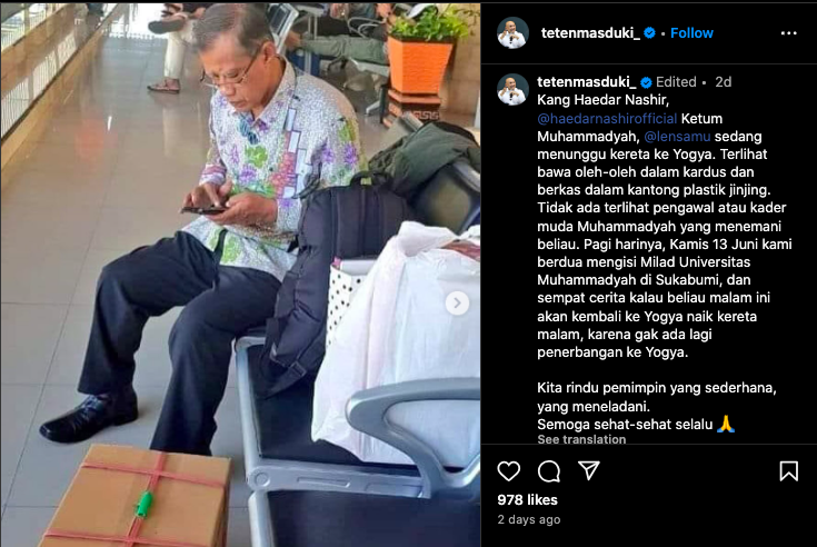 Menteri Teten Posting Ketum Muhammadiyah di IG, Nenteng Kardus di Stasiun Tanpa Pengawalan