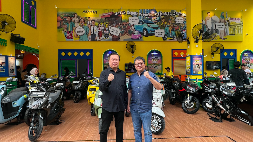 Adira Finance Tawarkan Promo Umrah Gratis di Jakarta Fair Kemayoran 2024