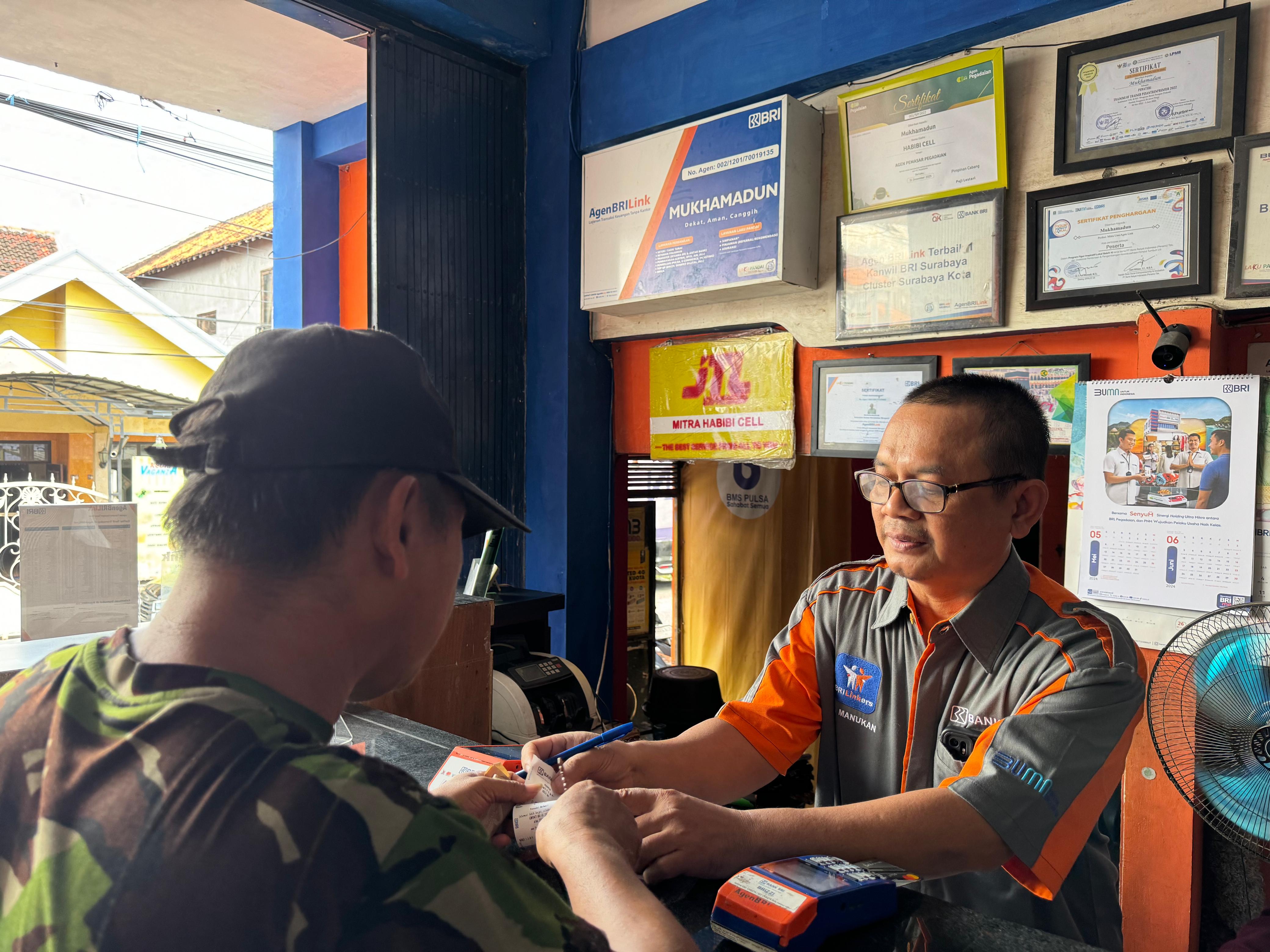 Trik Jitu! Agen BRILink Di Gresik Bikin Pelanggan Tetap Setia