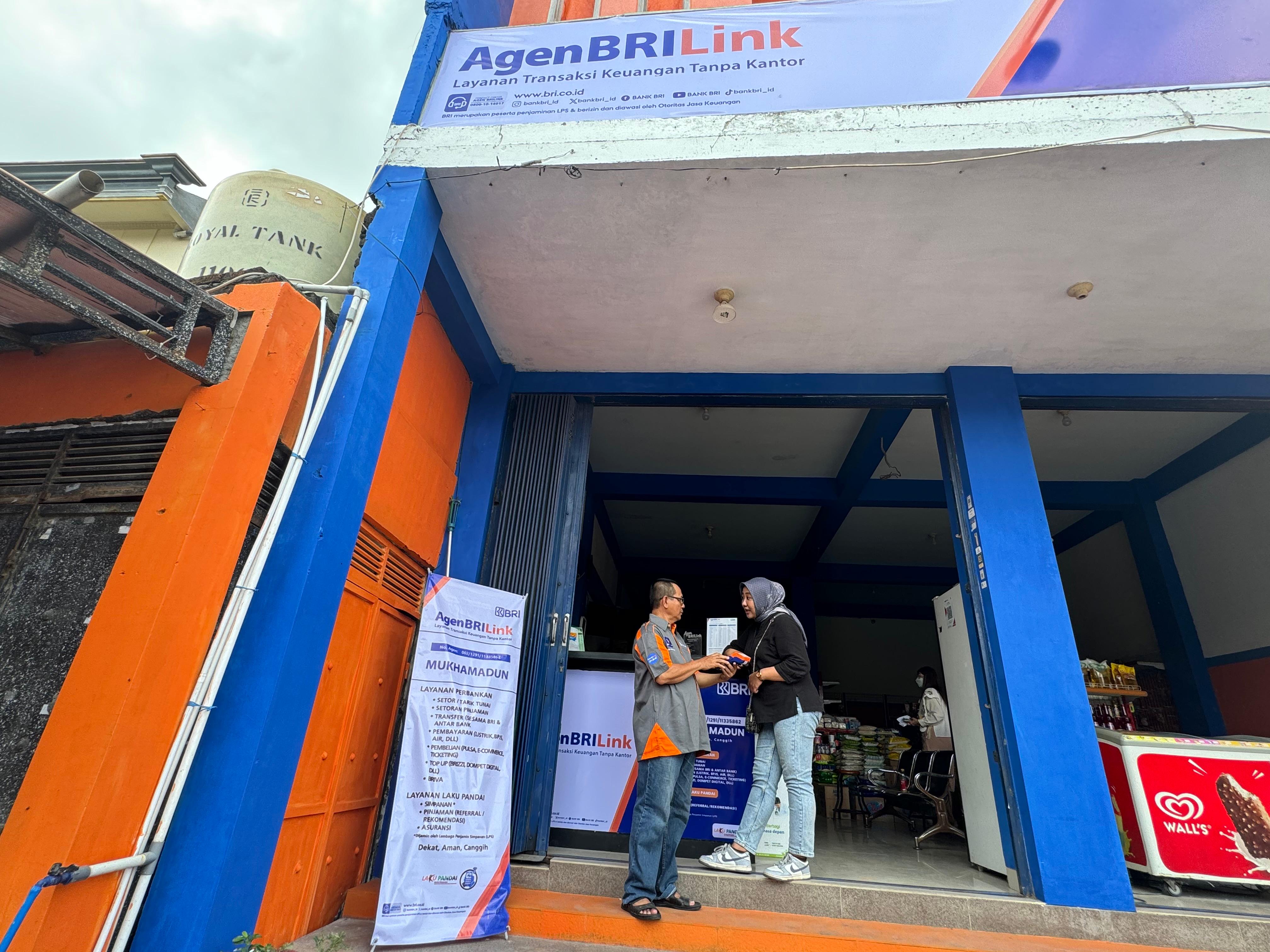 Trik Jitu! Agen BRILink Di Gresik Bikin Pelanggan Tetap Setia