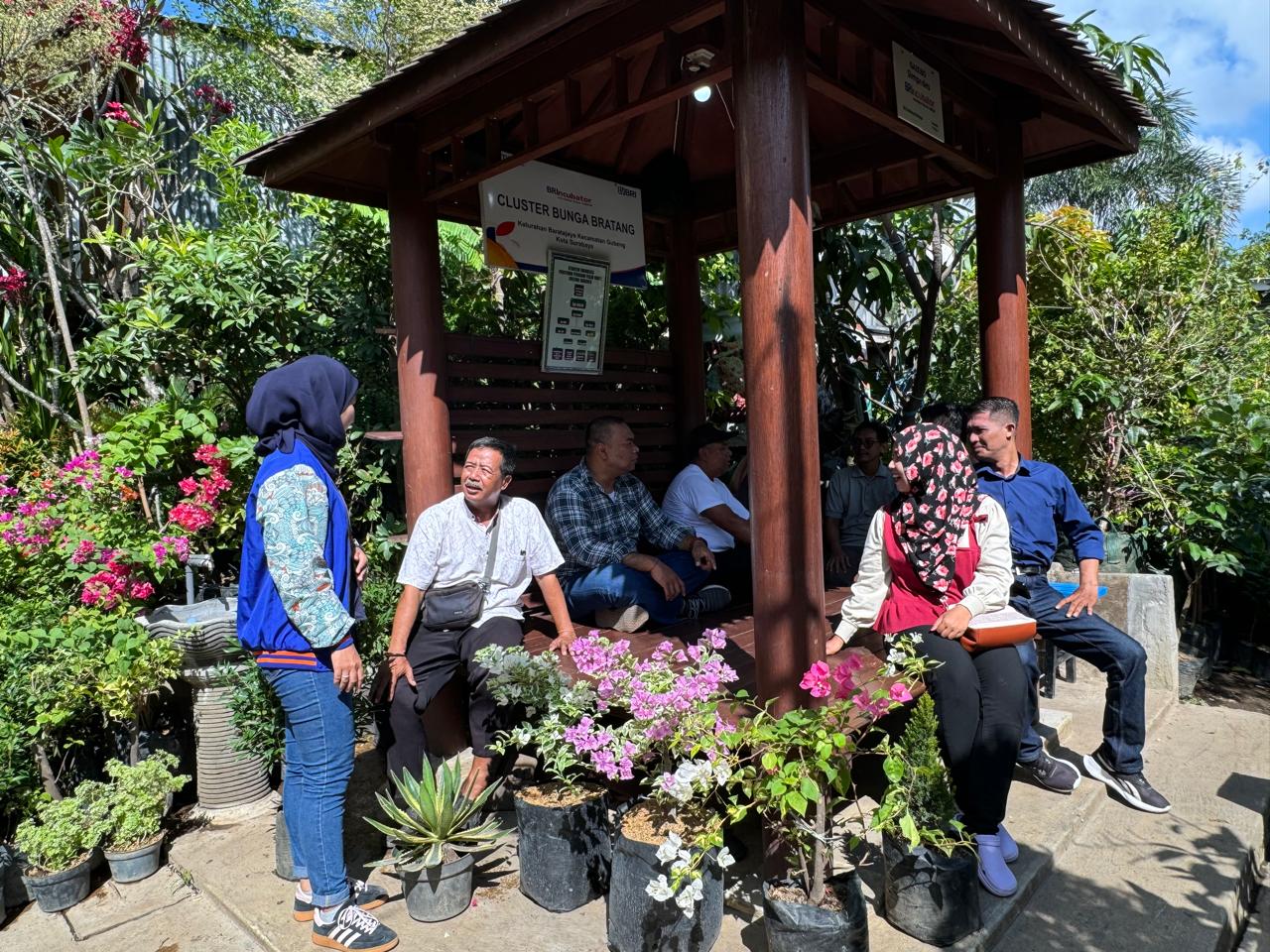 Klaster Bunga Bratang: Binaan BRI dengan Tempat Usaha Nyaman, Bisnis Kian Berkembang