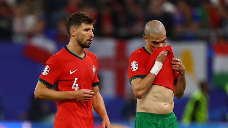 Theo Hernandez Jadi Pahlawan, Prancis Singkirkan Portugal Lewat Adu Penalti