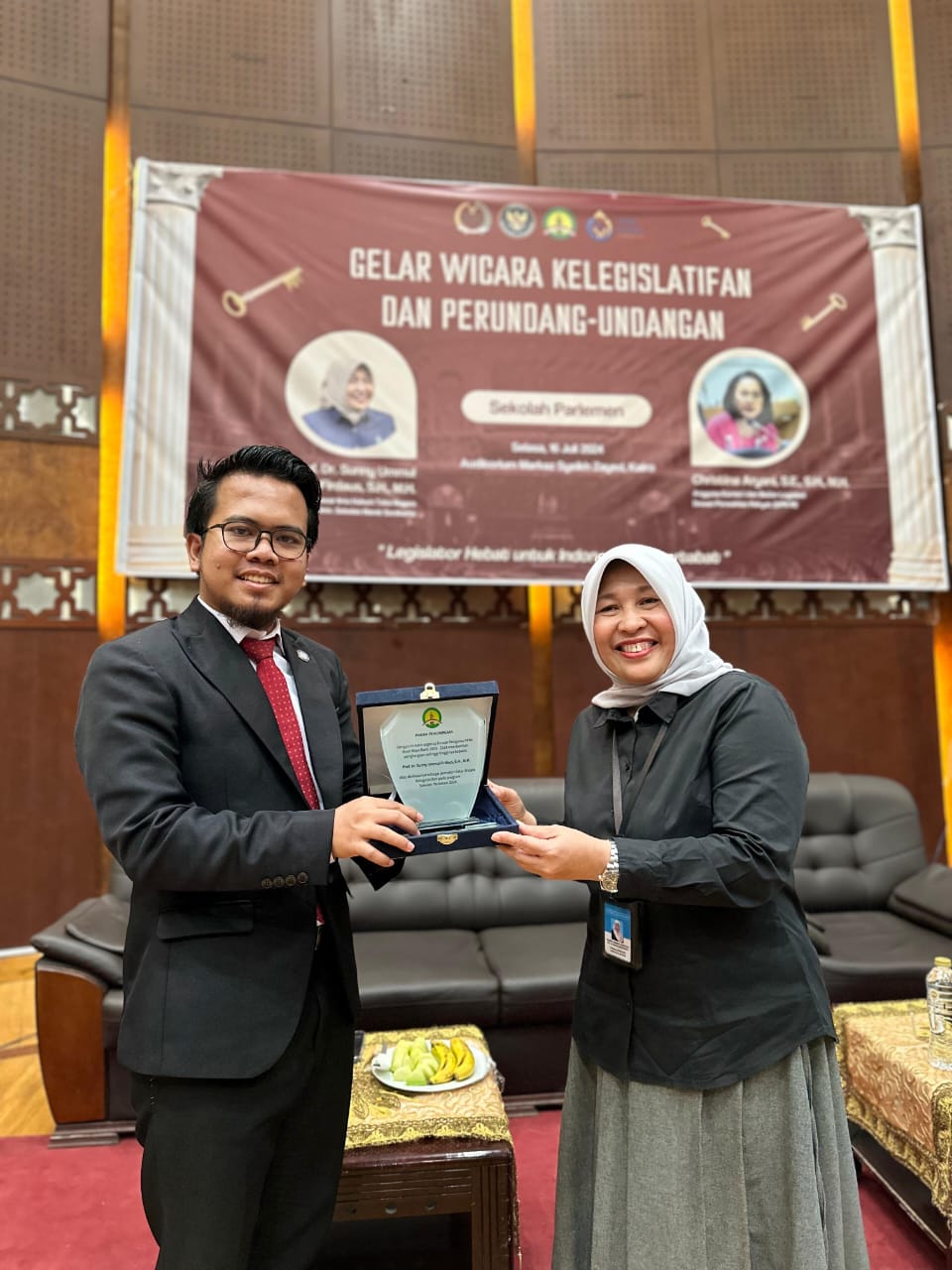 Dari Sekolah Parlemen di Mesir: Agama dan Negara Apakah Bisa Bersatu?