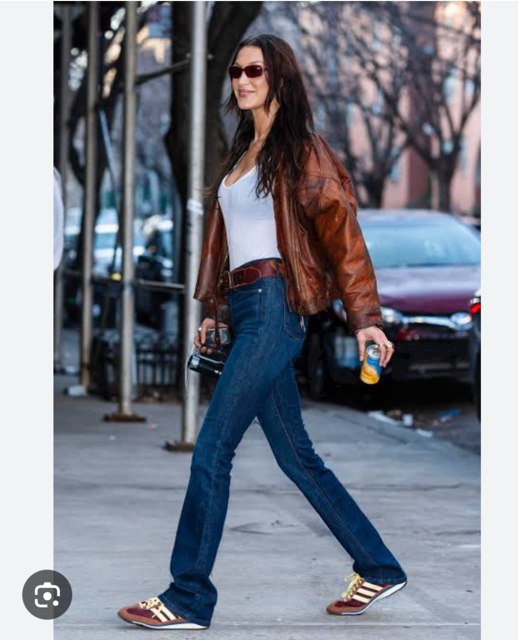 Adidas Hadapi Masalah Besar Karena Mengeluarkan Model Bella Hadid Dari Kampanye Sepatu Kets