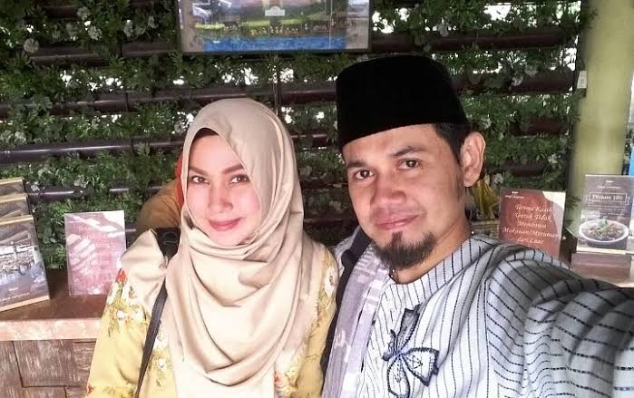 Deretan Artis Cantik Dinikahi Ustaz, Tampilan Jadi Syar'i dan Lebih Tertutup