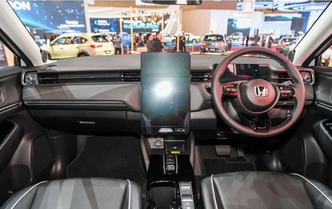 Honda e:N1 Didominasi Layar Sentuh Apple dan Auto Android