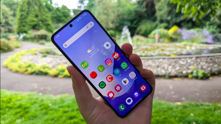 Samsung Galaxy Z Flip 6 vs Z Flip 5: Peningkatan Kecil di Semua Aspek