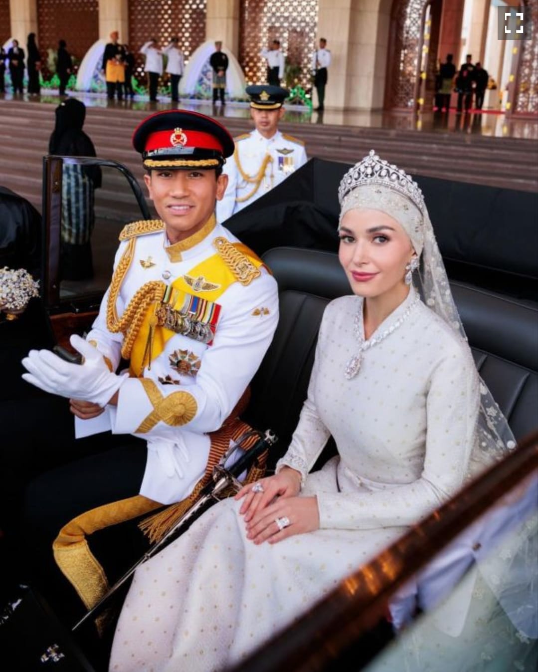 Pangeran Mateen Dan Istri dari Brunei Menjadi Pasangan Paling Harmonis