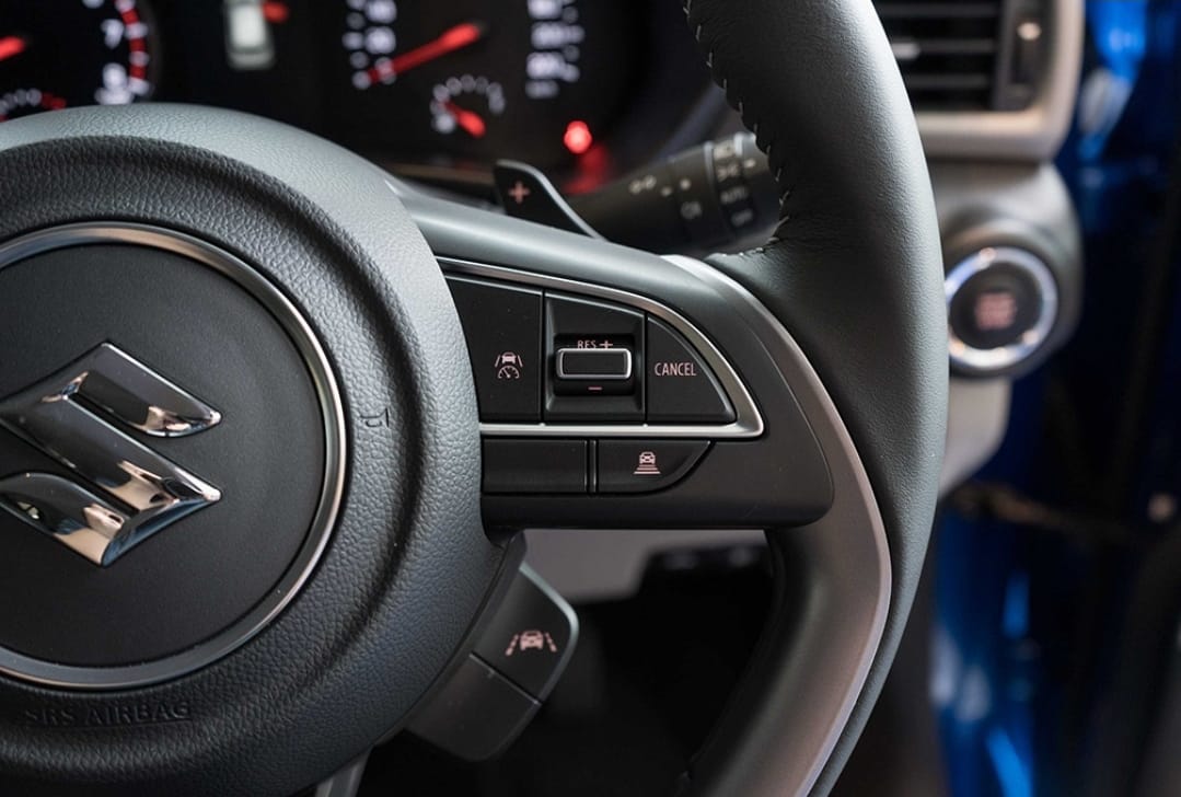 Suzuki Swift Generasi Keempat di Singapura Ternyata Lebih Keren, Bisa Ngilangin Stress