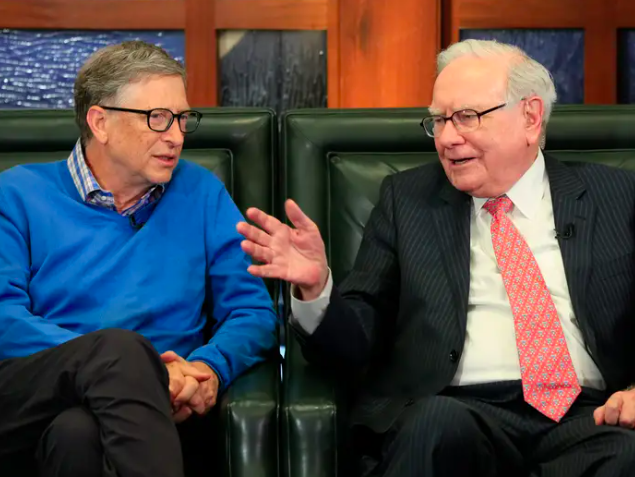 Naik Turunnya Persahabatan 30 Tahun Bill Gates dan Warren Buffett