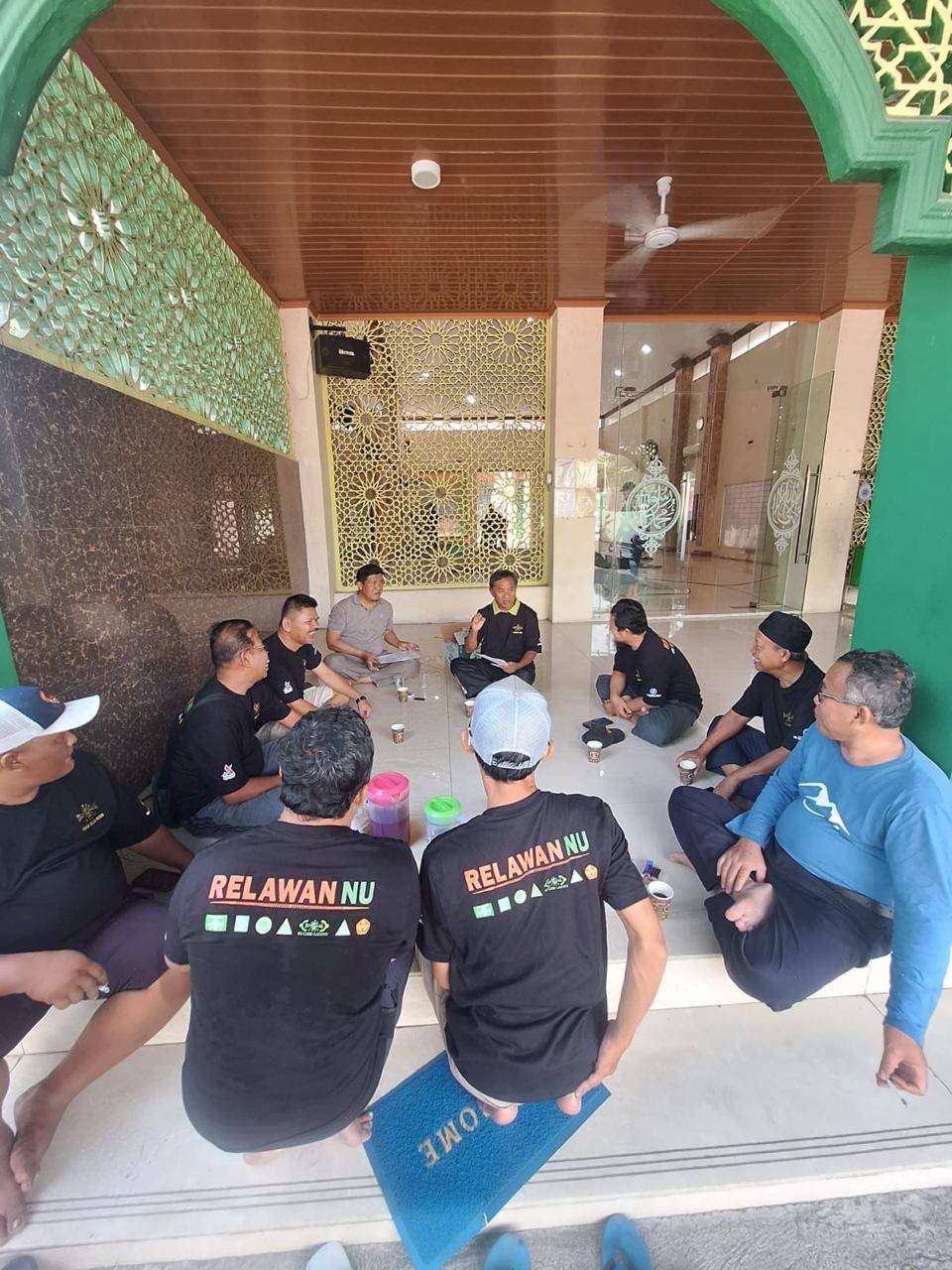 PRNU Telaga Murni Langsung  Gerak Cepat, Gelar Bakti Sosial  dengan Bersih Bersih Masjid