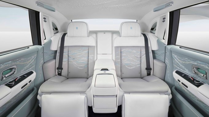 Phantom Scintilla, Mobil Mewah Rolls-Royce Terbaru yang Bikin Melongo