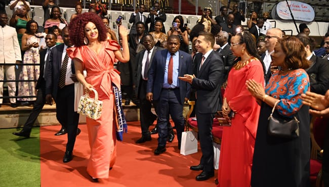 Ny Chantal Biya, Ibu Negara Paling Heboh, Berdandan Keren, Tapi Paling Sosial dan Dicintai Rakyat