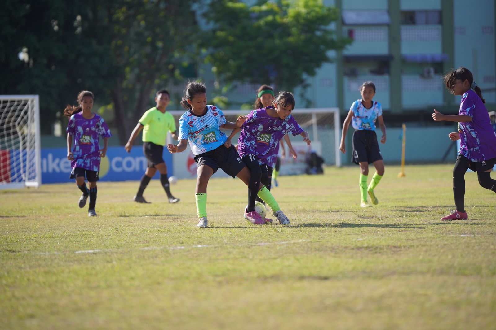 Gol Spektakuler Warnai Final Milklife Soccer Di Surabaya