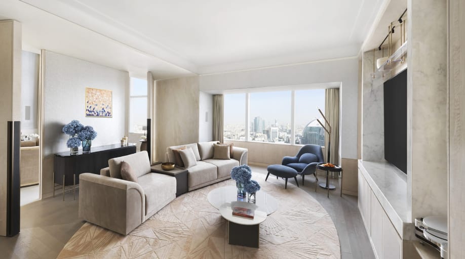 Ronaldo dan Georgina Rodriguez Bayar Kamar Hotel di Arab Saudi 4,5 Miliar Per Bulan