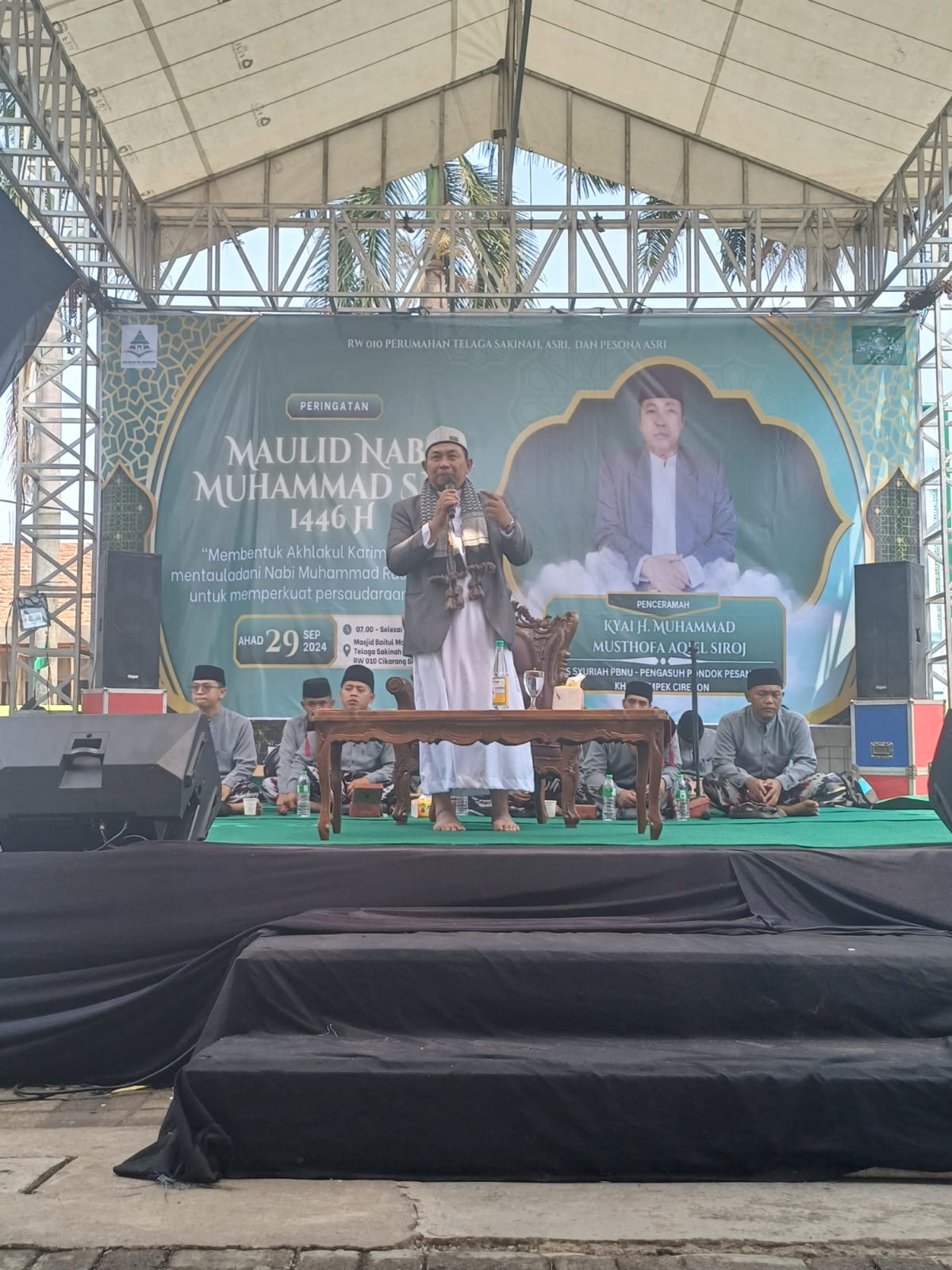 KH Mustofa Aqiel Siroj: Belajarlah Mencintai Nabi Agar di Akhirat Kelak Bertemu Nabi Muhammad