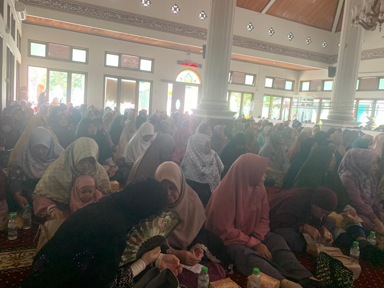 Memahami Agama dalam Konteks Modern: Pelajaran dari Peringatan Maulid Nabi Oleh KH Faiz Syukron Makmun