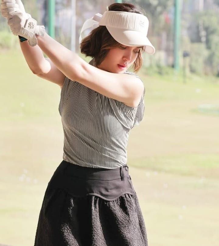 Outfit Shandy Aulia Main Golf, Harga Stiknya Rp63 Juta