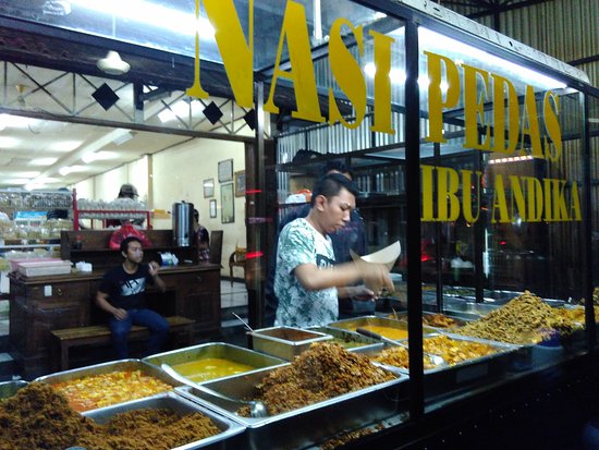 11 Restoran Halal Terbaik di Bali yang Wajib Dikunjungi Wisatawan Muslim