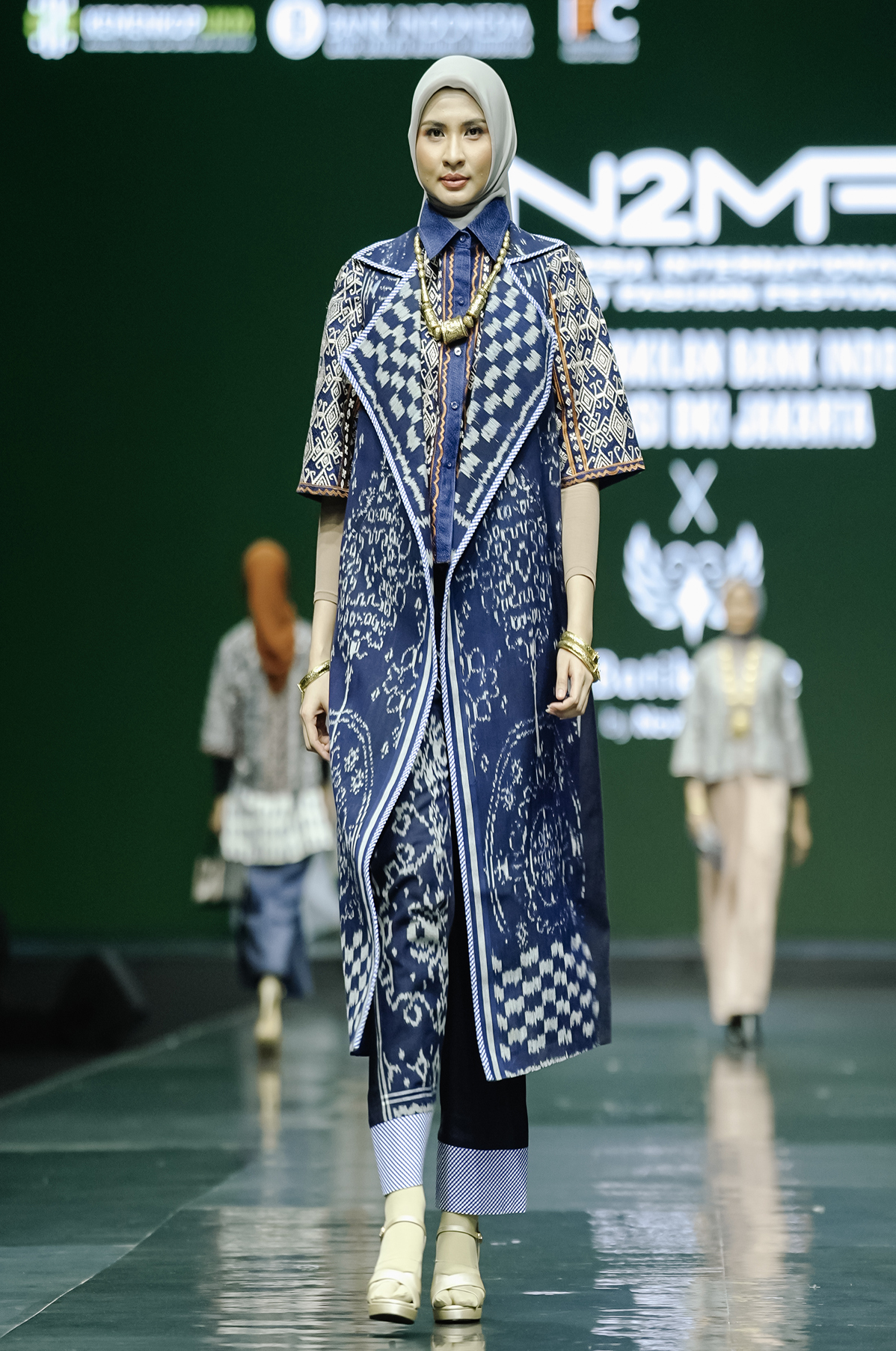 Batik Chic Sahara; Estetika Tradisional Tenun Pahikung Dibalut Sentuhan Modern