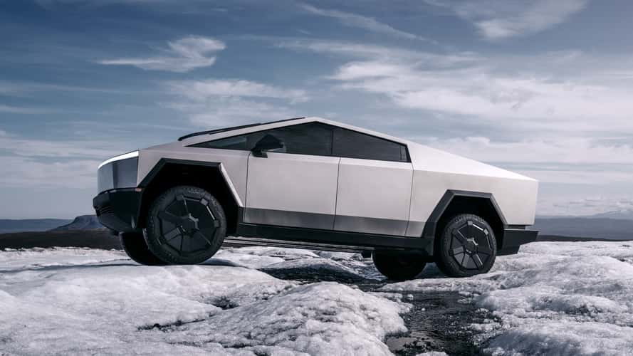 Tesla Cybertruck Kembali Ditarik dari Pasaran, Ada Apa dengan Mobil Listrik Futuristik Ini?