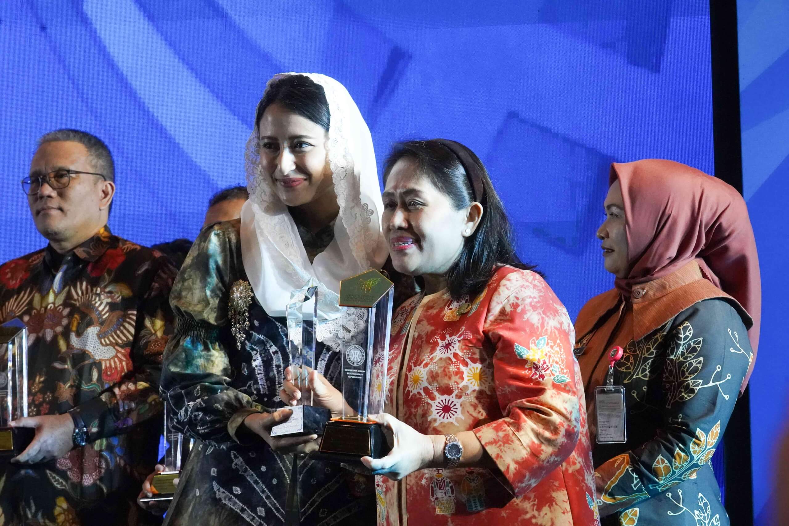 Wamendag Roro Esti: Konsumen Kuat Dorong PDB Nasional, 6 Provinsi Raih Penghargaan Pelindung Konsumen