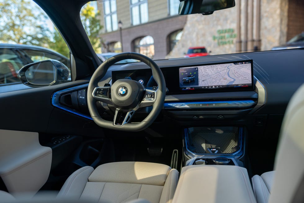 BMW X3 Jadi SUV Mewah Yang Makin Keren dan  Sesuatu Banget
