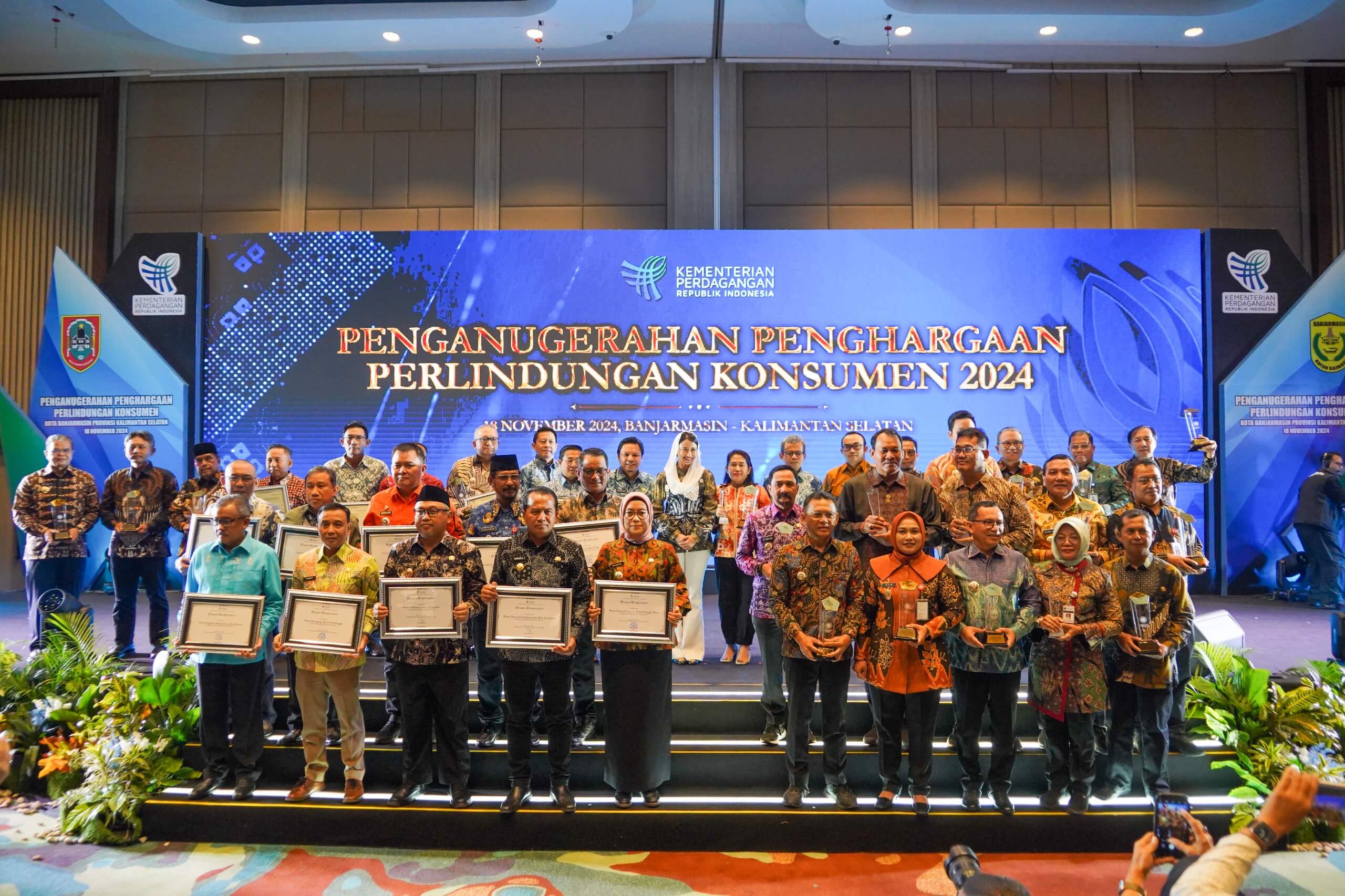 Wamendag Roro Esti: Konsumen Kuat Dorong PDB Nasional, 6 Provinsi Raih Penghargaan Pelindung Konsumen