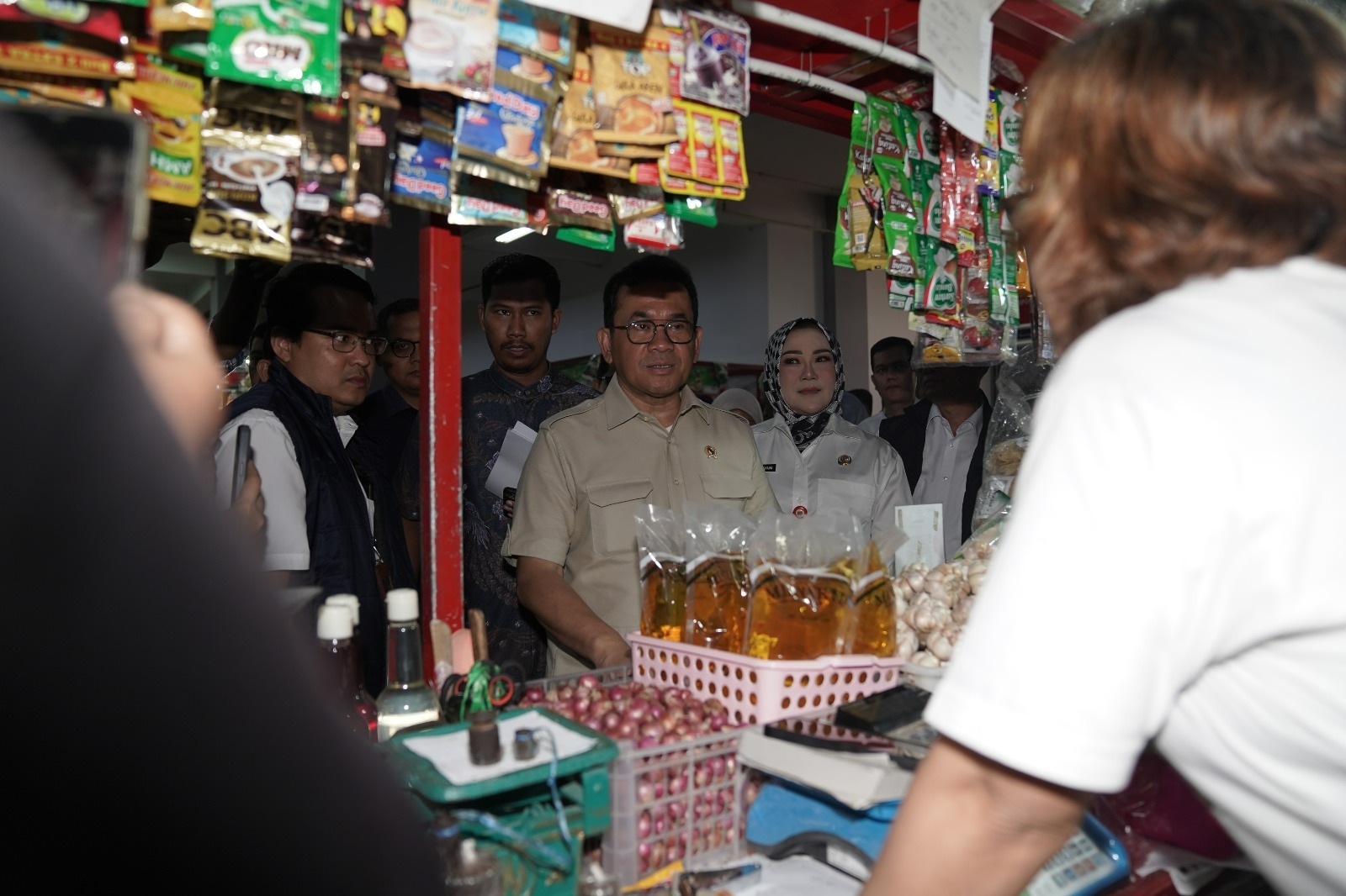 Kabar Baik dari Klaten: Mendag Pastikan Stok Melimpah dan Harga Bapok Stabil Jelang Nataru