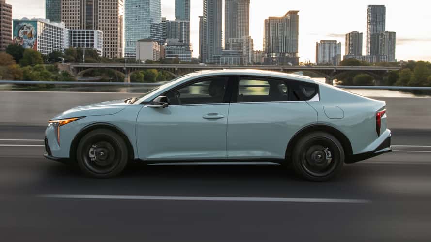 Debut Kia K4 2025: Sedan Premium dengan DNA Sport yang Menawan