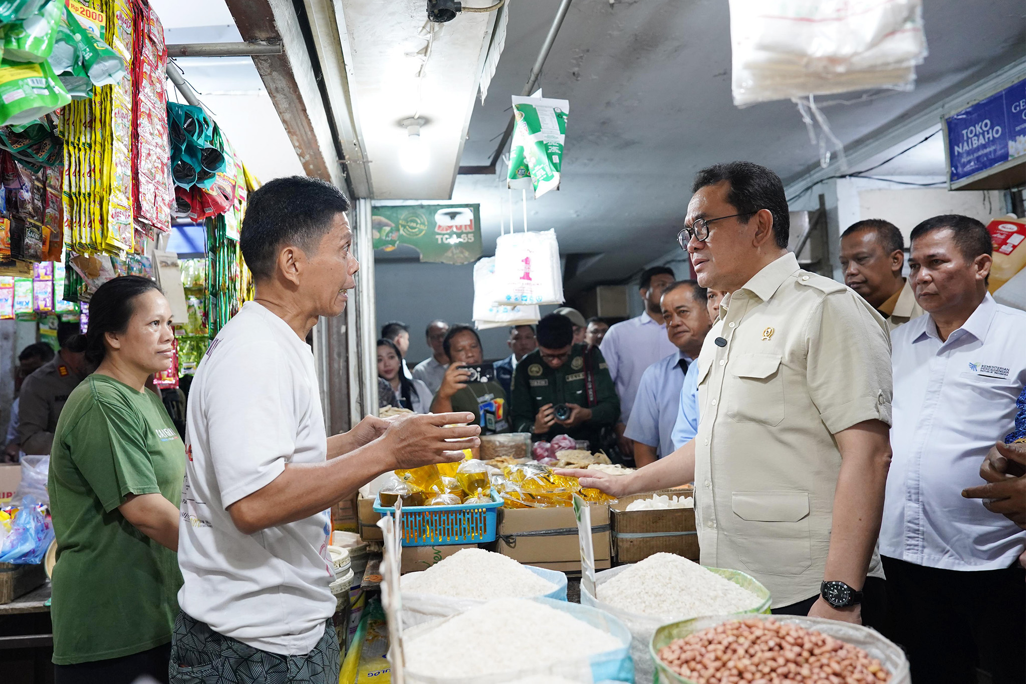 Mendag Pantau Stok dan Harga Pangan di Pasar Suka Ramai Medan Jelang Nataru