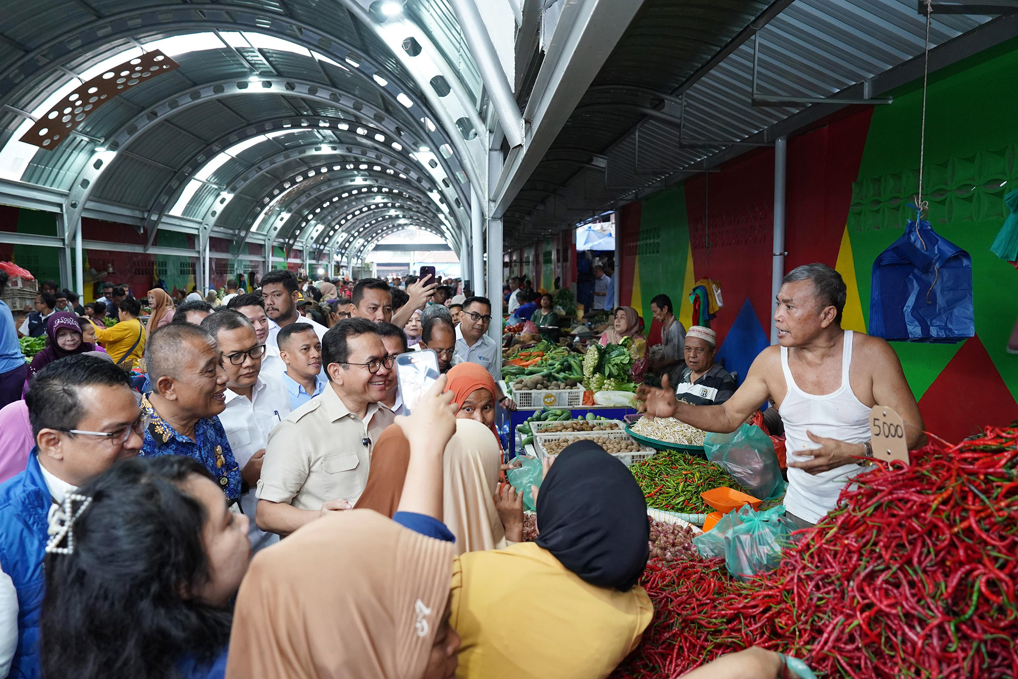 Mendag Pantau Stok dan Harga Pangan di Pasar Suka Ramai Medan Jelang Nataru