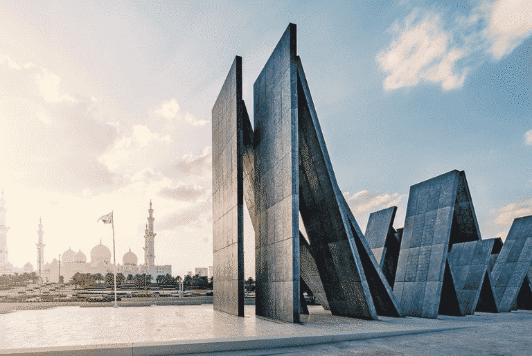 Traveling Hemat ke Abu Dhabi? Kunjungi 13 Tempat Keren Ini