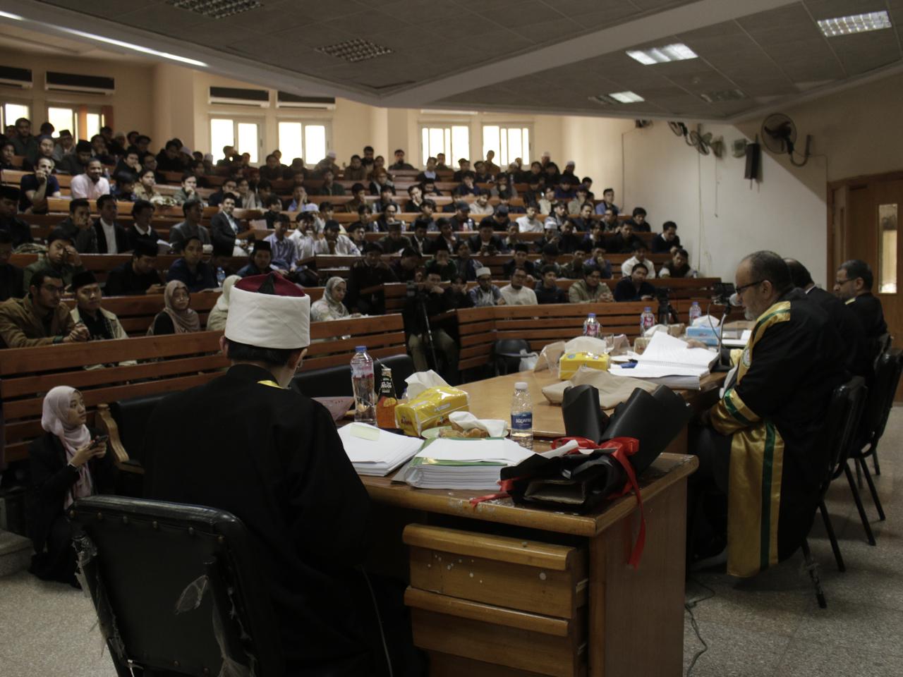 Berhasil di Al-Azhar Mesir: Mahasiswa Lombok Timur Ungkap Transmisi Hadis Kuno Spanyol dalam Tesis Magister