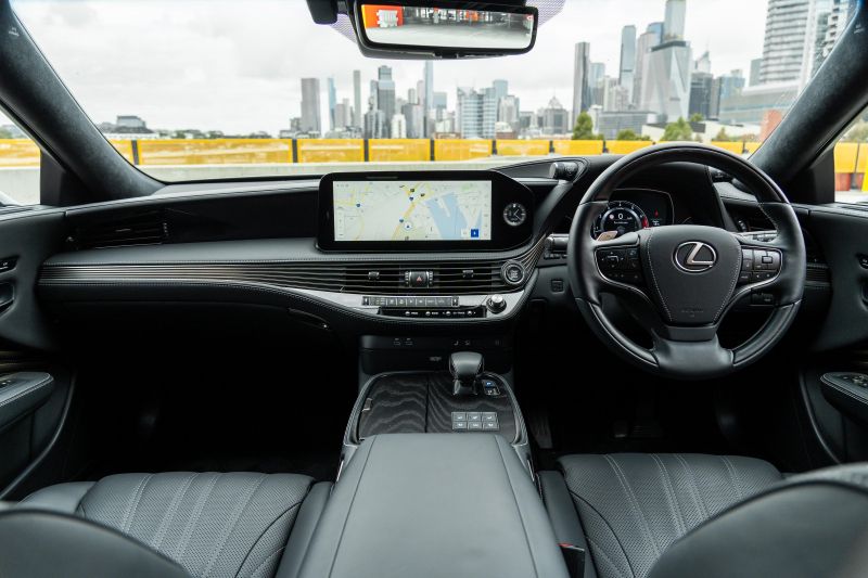 Review Lexus LS 2025: Harga dan Spesifikasi Sedan Mewah Lexus Terbaru