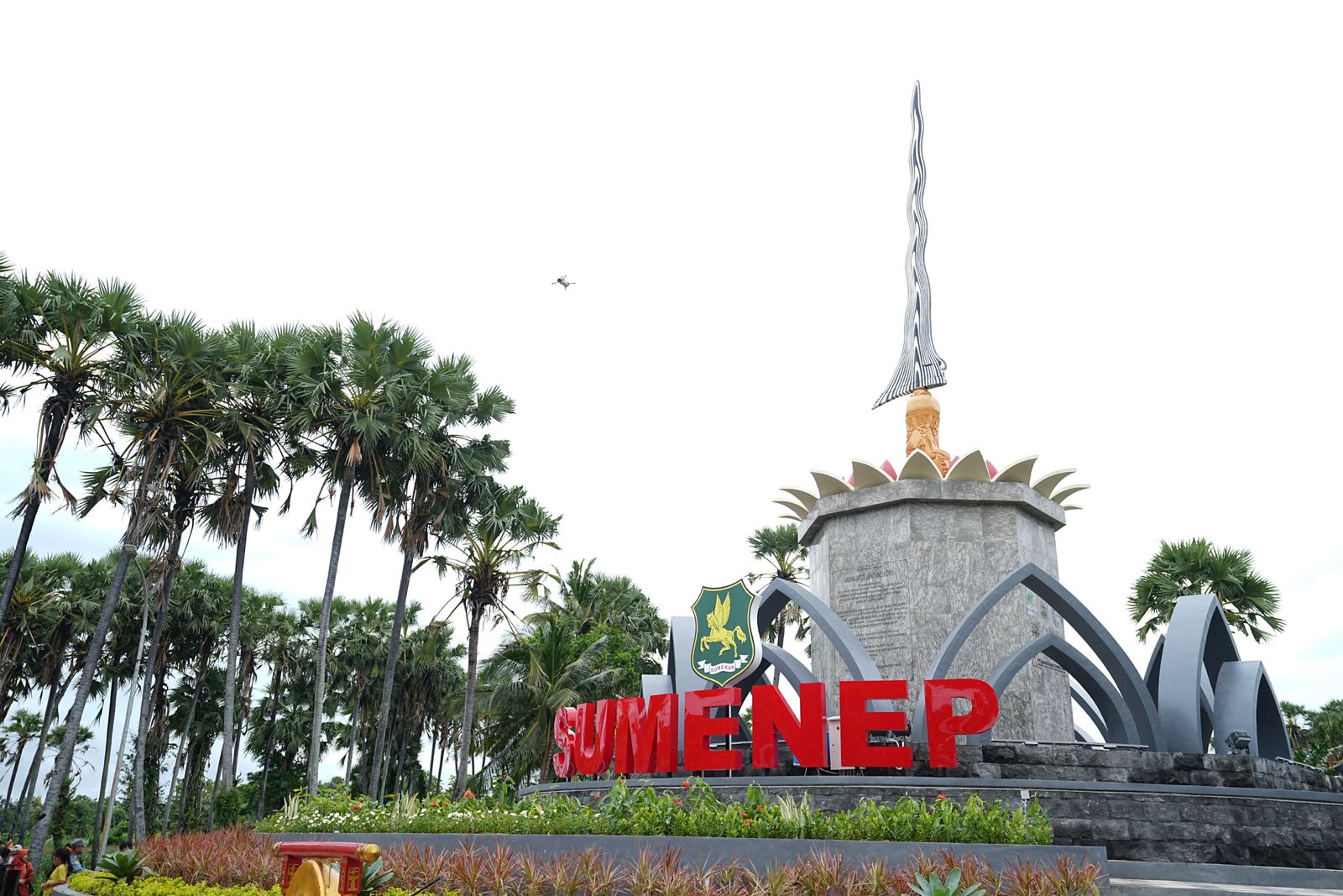 Resmikan Monumen Keris, Menteri Kebudayaan Tegaskan Sumenep Layak Jadi Ibukota Keris Dunia