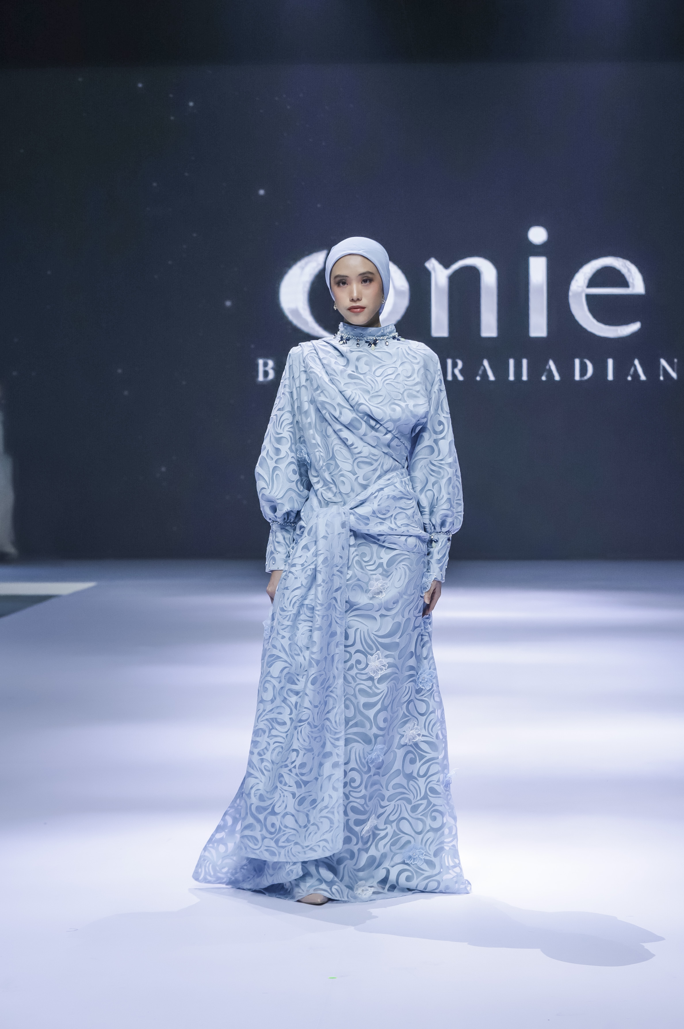 Delicate Day Dream, Desain Fesyen Mewah dan Elegan Terinspirasi Masjid Turki