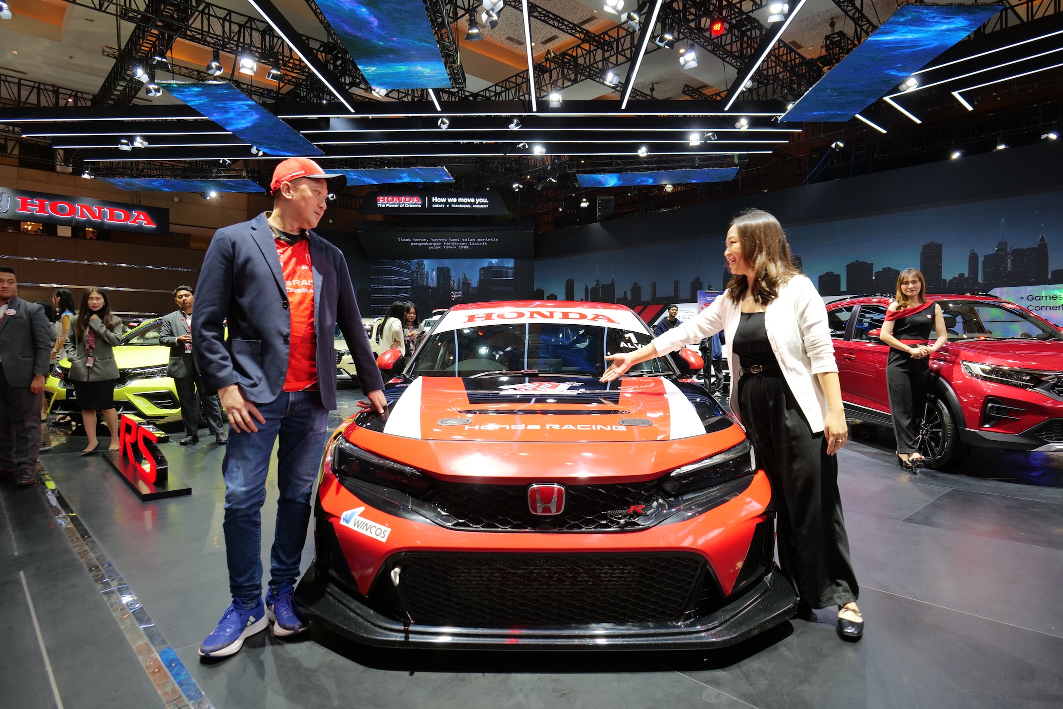 Honda Hadirkan Livery Spesial Civic Type R di IIMS 2025