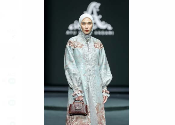 Renjana, Edisi Spesial Ayu Dyah Andari Hadirkan Kain Sasirangan Khas Banjarmasin