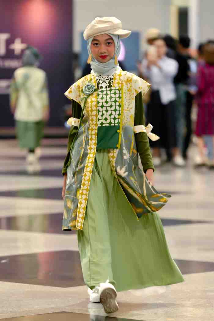 Funky Kebaya Community, Dorong Anak Muda Cinta dan Bangga Pakai Kebaya