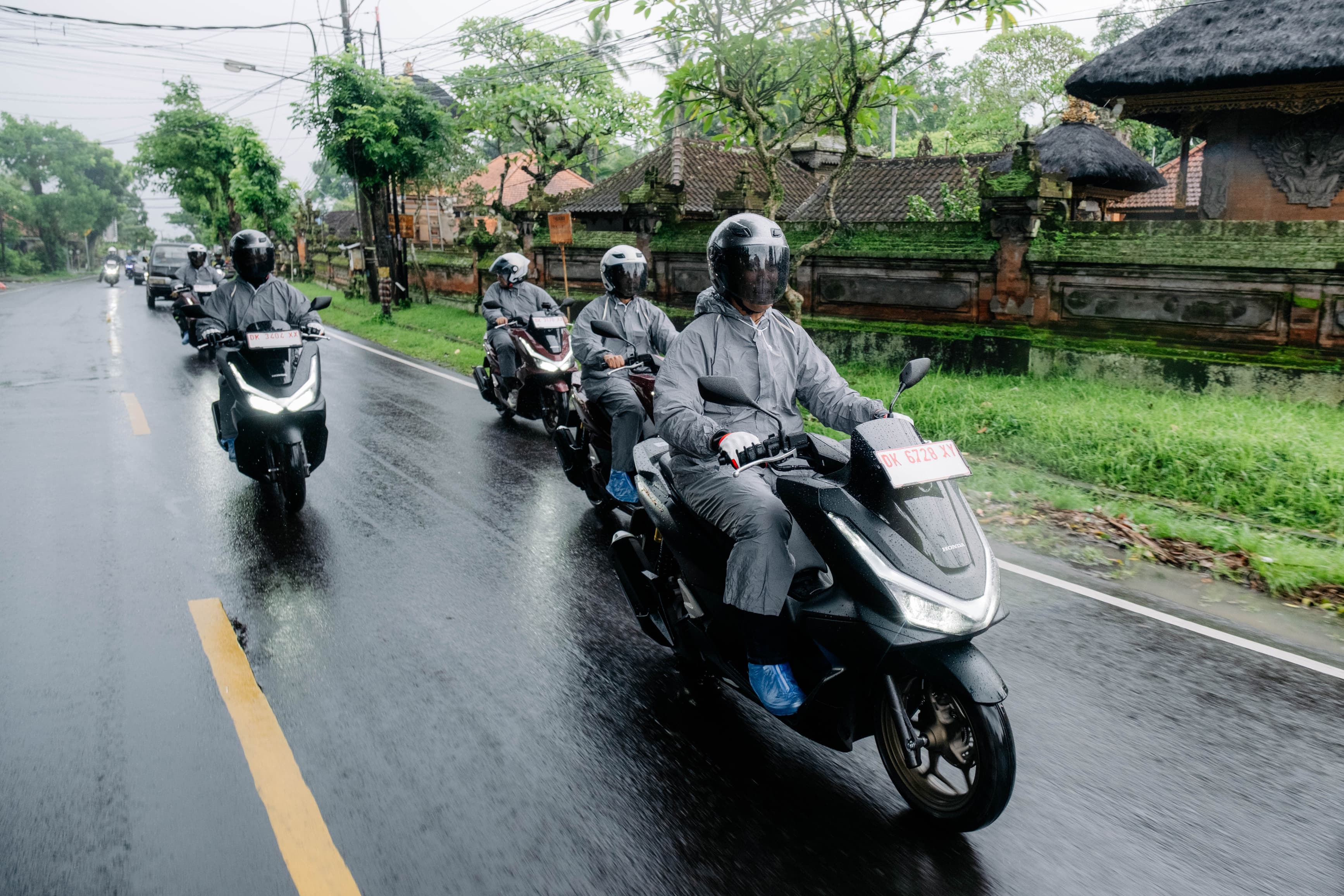 Tiga Varian New Honda PCX160: Pilihan Skutik Premium dengan Performa dan Kenyamanan Terdepan
