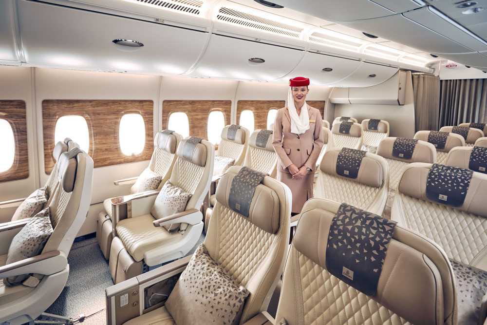10 Destinasi Emirates Menawarkan Kursi Ekonomi Premium di Atas Pesawat Yang Bikin Nyaman