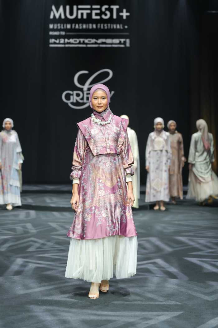 Greisy Hadirkan Koleksi Raya Bernuansa Etnik Nusantara