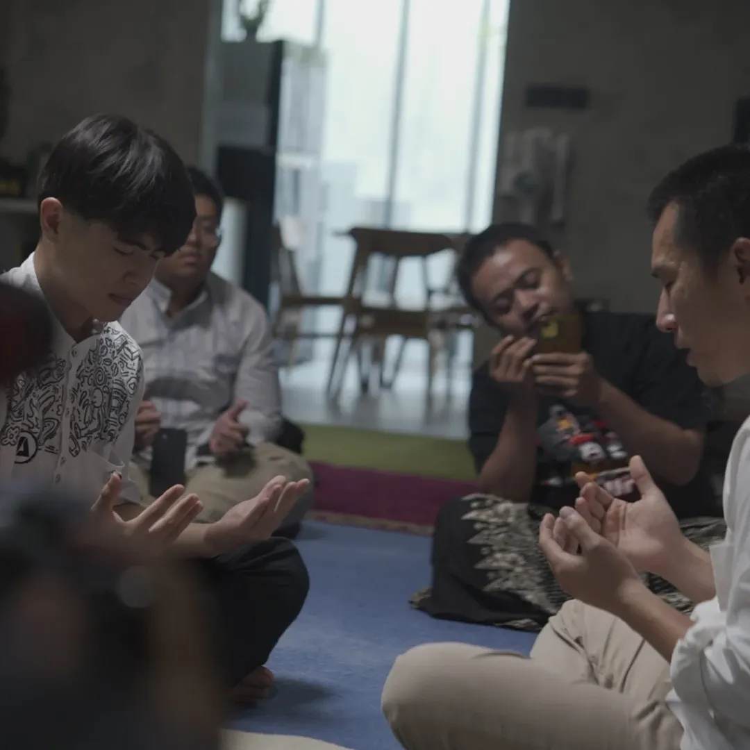 3 Publik Figur Tanah Air yang Putuskan jadi Mualaf di Bulan Ramadhan 2025