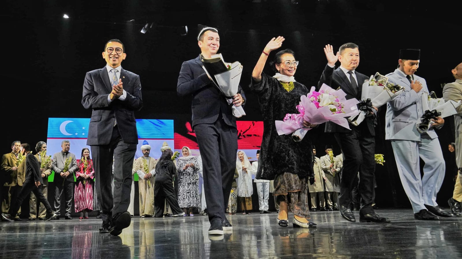 Menbud Apresiasi Pertunjukan Teater Imam Al-Bukhari dan Sukarno Sebagai Simbol Nyata Kolaborasi Indonesia-Uzbekistan