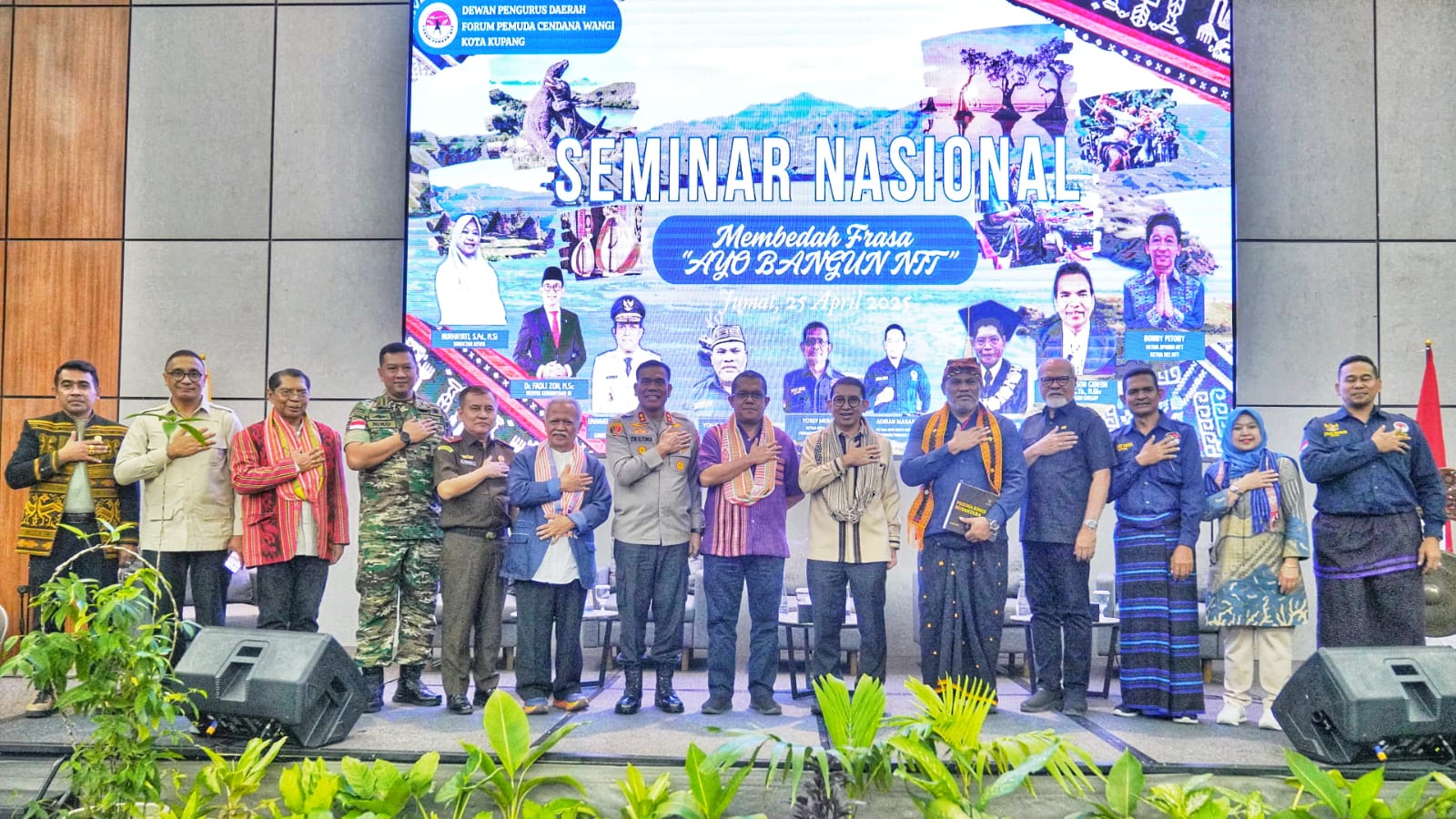 Menteri Kebudayaan Dorong Pembangunan Budaya di Forum Pemuda NTT Kupang